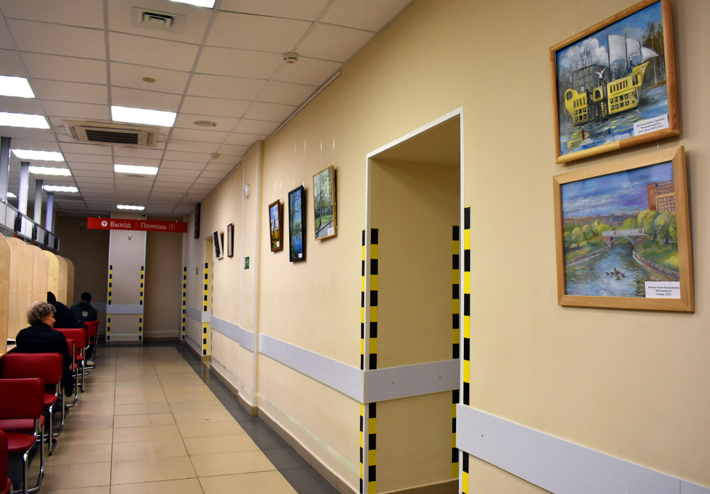 Выставка в МФЦ на ул. Турку_2.jpg