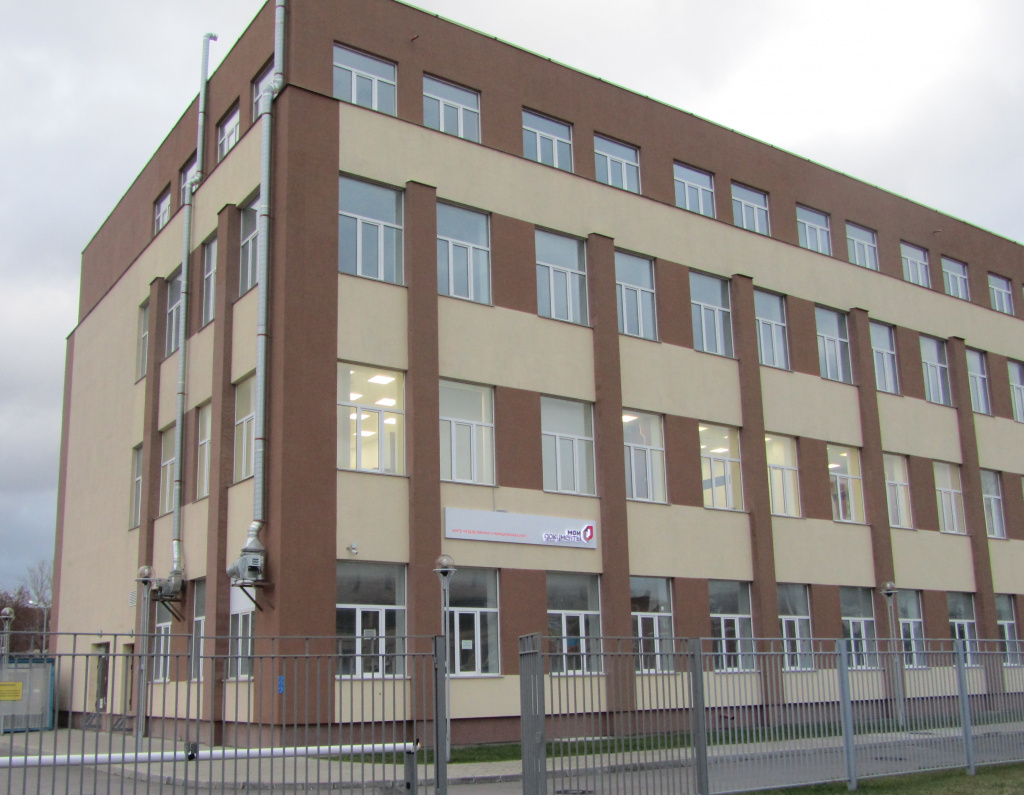 Полюстровский