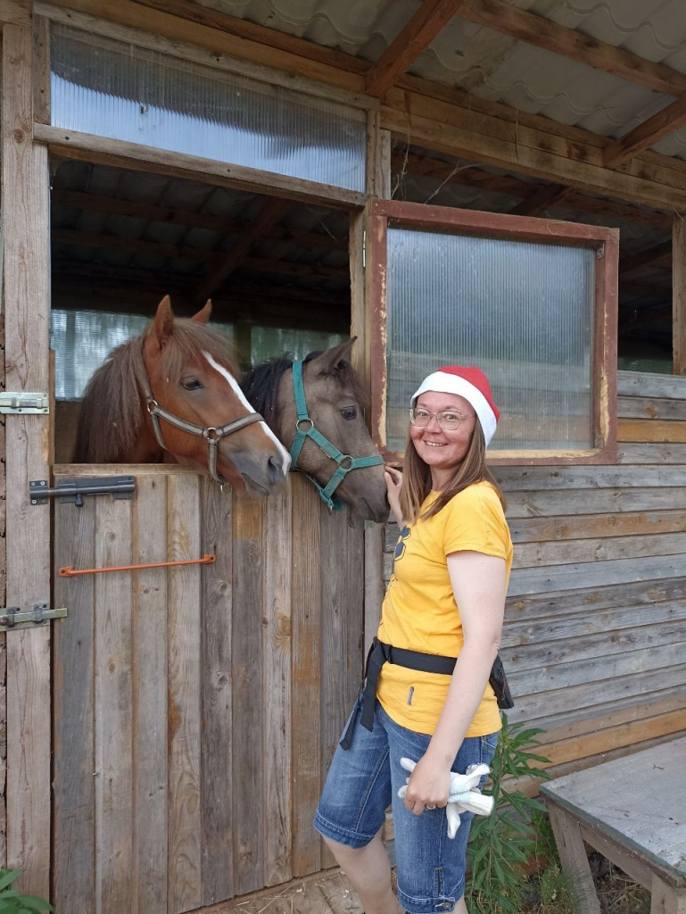 Пол тонны бумаги для «Кентаврика».jpg